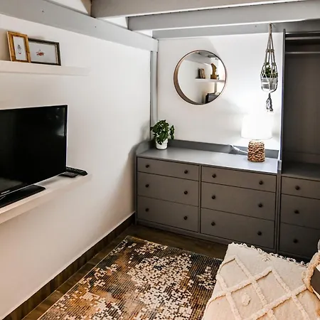 Acacia Downtown / Ac 아파트 부다페스트